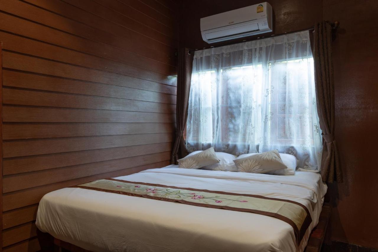 Reuan Vilawan Ratchaburi Екстериор снимка